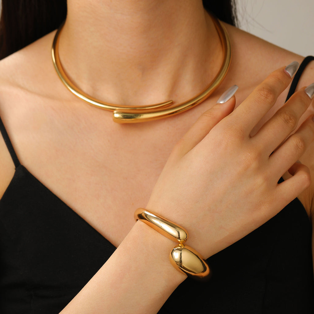 European and American cross-border fashion exaggerated bracelet, unique women's open hip-hop irregular alloy bracelet.