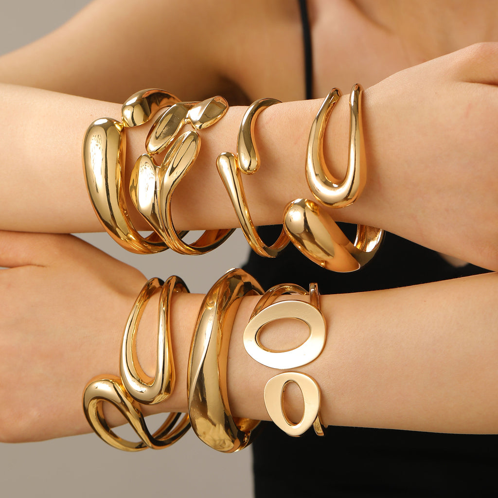 European and American cross-border fashion exaggerated bracelet, unique women's open hip-hop irregular alloy bracelet.